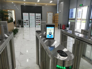 中國農業(yè)發(fā)展銀行武漢分行人臉識別通道閘